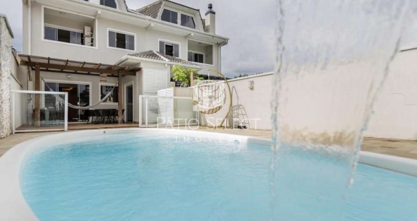 Casa com 213 m², 03 quartos sendo 1 suíte à venda no bairro Mossunguê.
