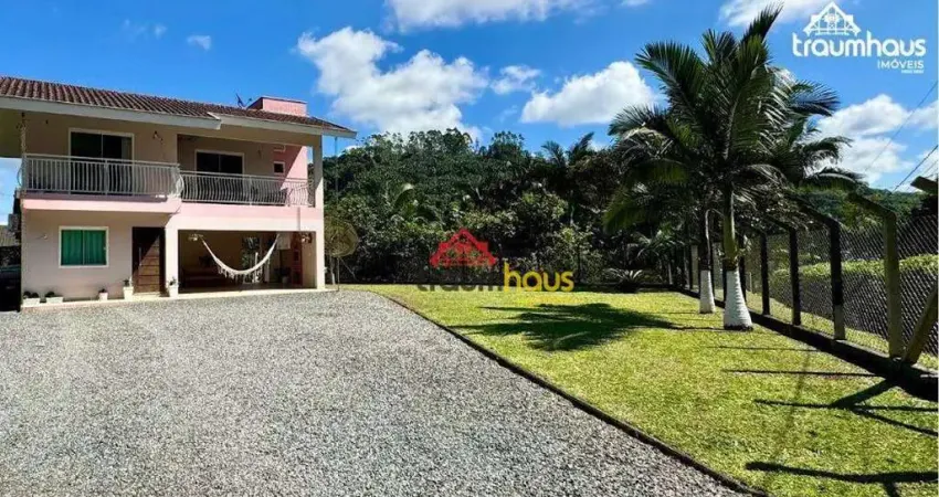 Casa com 3 dormitórios à venda, 215 m² por R$ 745.000,00 - Vila Itoupava - Blumenau/SC