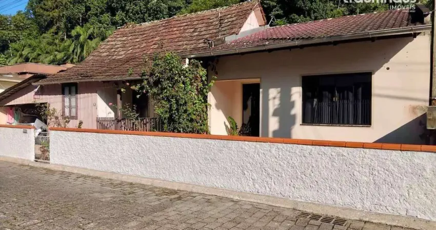 Casa com 3 dormitórios à venda por R$ 410.000,00 - Vila Itoupava - Blumenau/SC