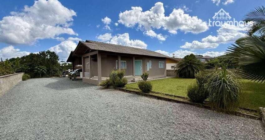 Casa com 4 dormitórios à venda, 215 m² por R$ 879.000,00 - Itoupava Central - Blumenau/SC
