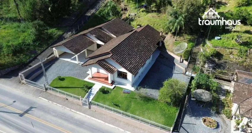 Casa com 5 dormitórios para alugar, 230 m² por R$ 2.200/mês - Vila Itoupava - Blumenau/SC