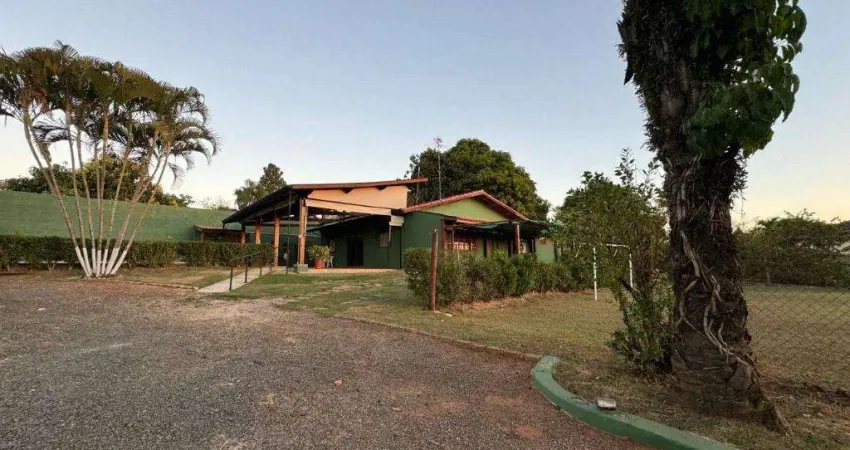 Chácara à venda em Jaguariúna, Parque Ana Helena, com 3 quartos, com 2000 m², Condomínio Ana Helena