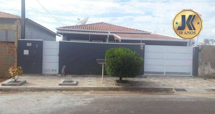 Casa com 2 dormitórios à venda, 133 m² por R$ 678.000,00 - Jardim Europa - Jaguariúna/SP