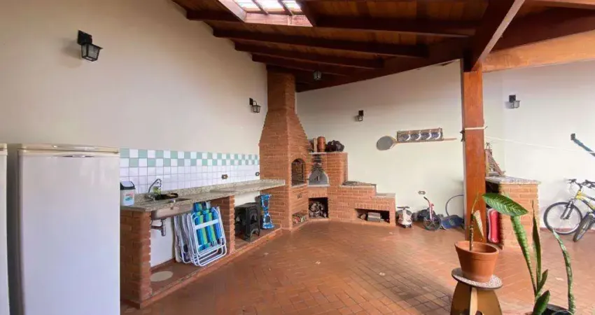 Casa à venda em jaguariúna, subdivisão gastaldo, com 4 quartos, com 220 m²