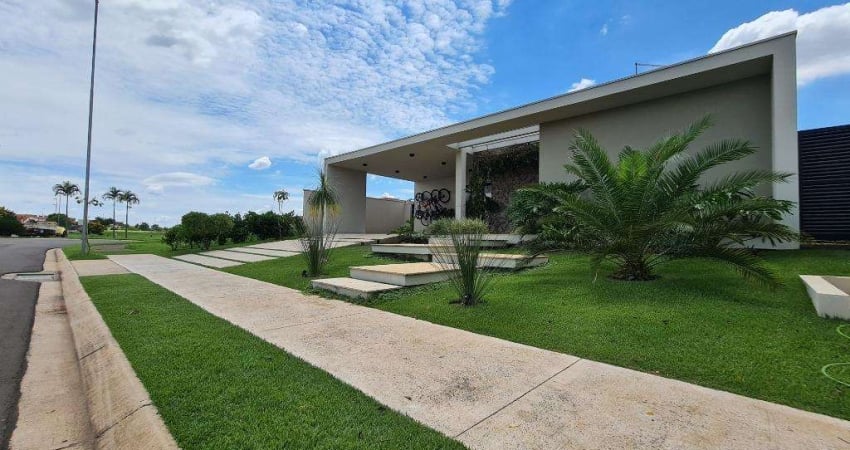 Casa à venda em Jaguariúna, Residencial Campo Camanducaia, com 3 suítes, com 246 m²