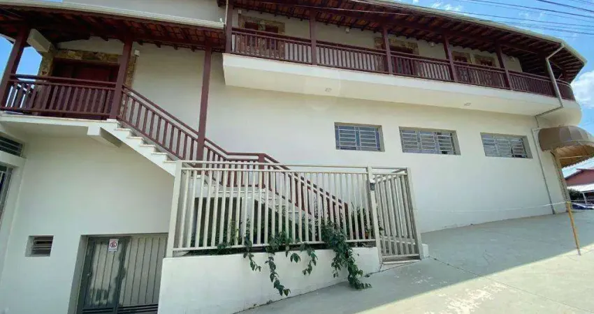Casa à venda em Jaguariúna, Centro, com 3 quartos, com 183 m²