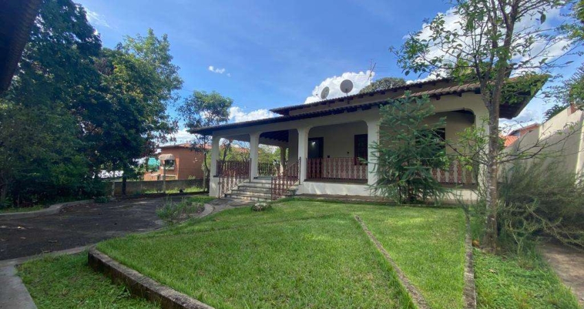 Casa à venda em Jaguariúna, Chácara Primavera, com 4 quartos, com 324.6 m²