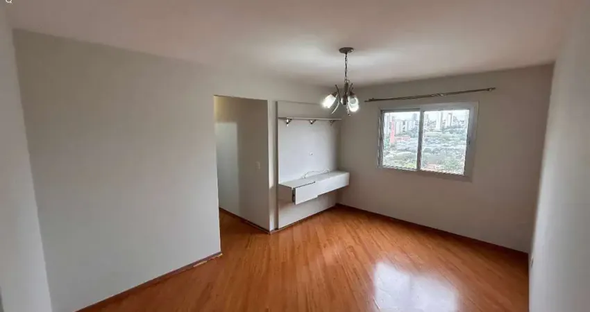 Apartamento reformado para venda na chácara klabin com 3 quartos (sendo 1 suíte) e 1 vaga coberta e demarcada