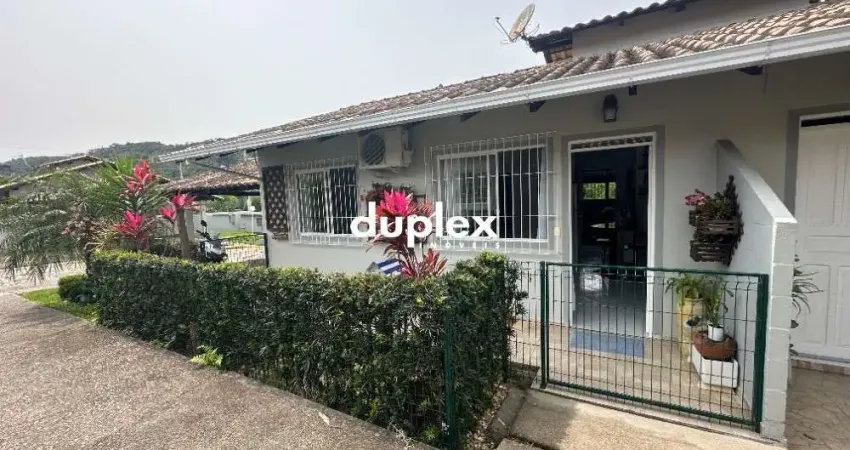 CASA 2 DORMITÓRIOS MOBILIADA COM 1 VAGA EM FORQUILHAS