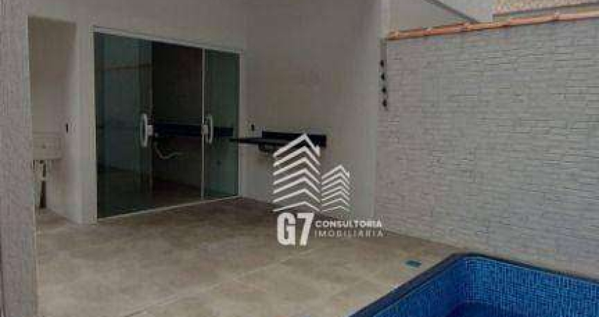 Casa Alto Padrão próxima a praia na Ocian