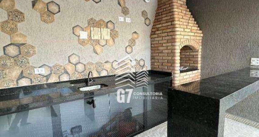 SOBRADO EM CONDOMINIO FECHADO COM PISCINA