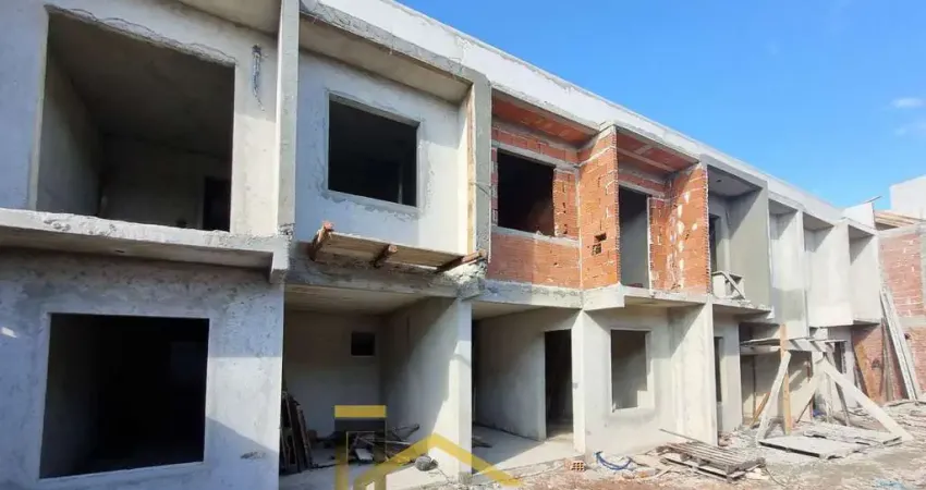 Sobrado à venda em Curitiba-PR, Cidade Industrial: 3 quartos, 1 sala, 2 banheiros, 1 vaga de garagem, 92,00 m² de área.