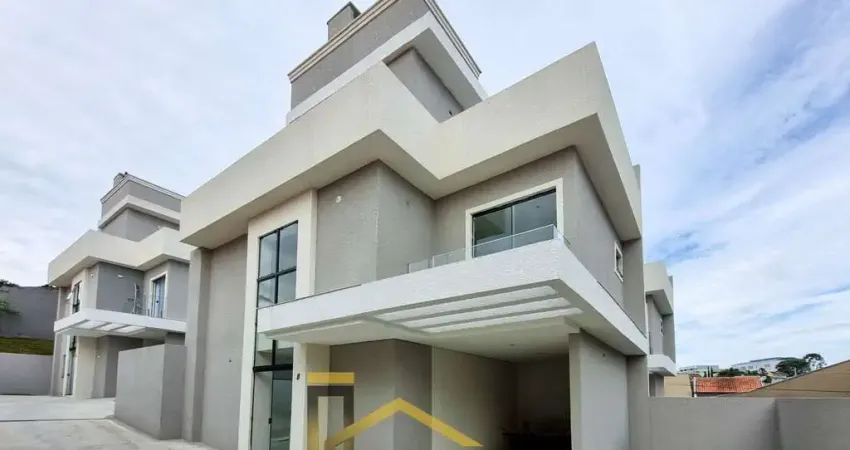 Imperdível casa à venda em Curitiba-PR, Xaxim: 3 quartos, 1 suíte, 2 salas, 3 banheiros, 1 vaga de garagem, 140m². Confira!