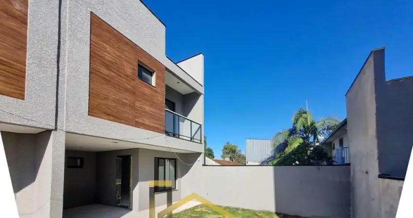 Imperdível oportunidade de adquirir casa com 3 quartos e 2 suítes no Capão Raso, Curitiba-PR.