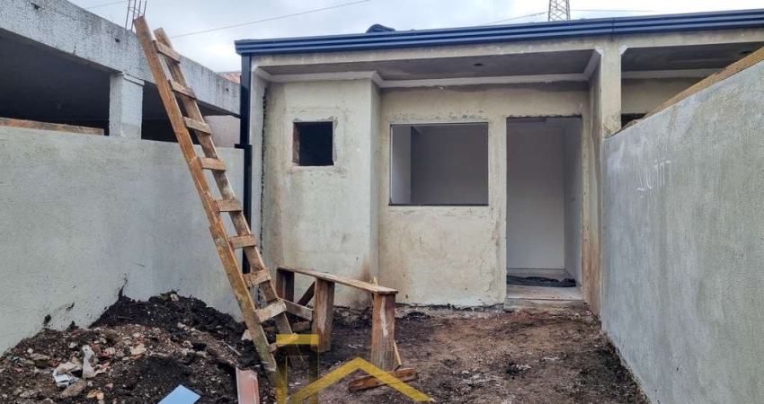 Casa à venda em Curitiba-PR, Campo de Santana: 2 quartos, sala, banheiro, garagem - 46m² de área. Imperdível!