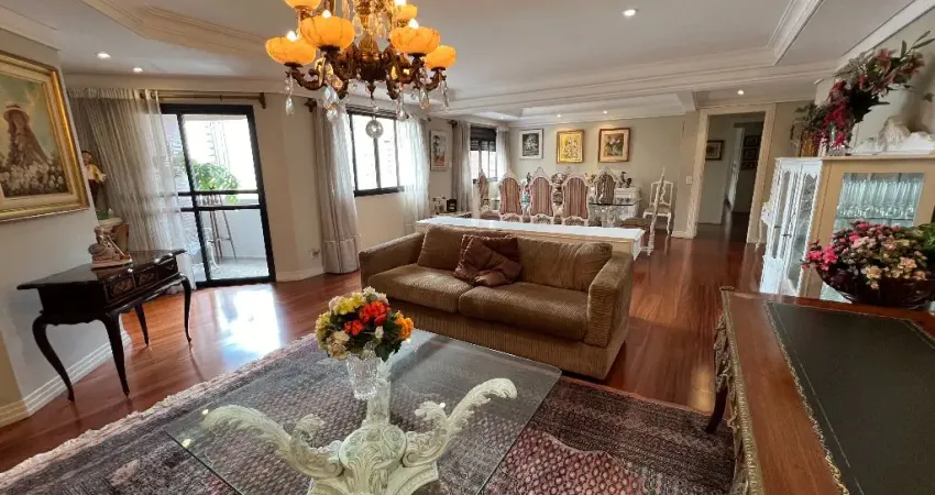 Lindo apartamento, pronto para morar, entre o Batel e o Água Verde