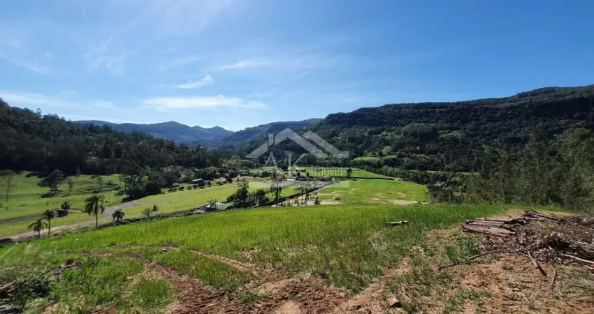 Área de terras com linda vista à venda em Picada Café, na Serra Gaúcha