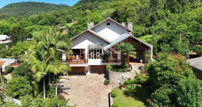 Casa fabulosa com 05 quartos à venda em picada café na serra gaúcha!