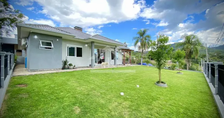 Excelente casa com suíte e dois quartos à venda em picada café, na serra gaúcha