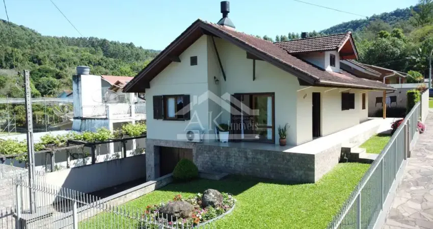 Casa com 3 quartos à venda na Rua Santos Dumont, 01, Bela Vista, Picada Café