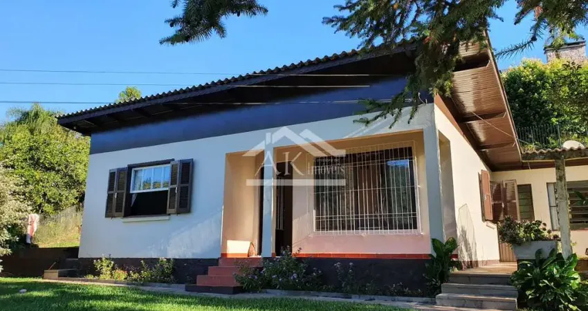 Casa com amplo pátio e 3 quartos à venda em picada café, na serra gaúcha