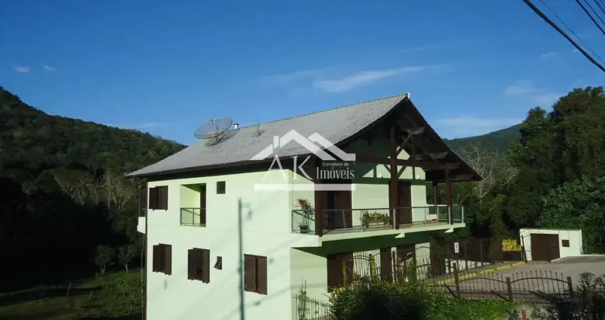 Apartamento com 2 dormitórios à venda no centro de Picada Café, na Serra Gaúcha