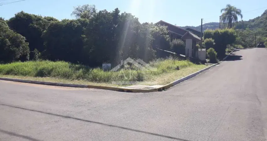Terreno de esquina, em bairro seguro, a venda em picada café, na serra gaúcha