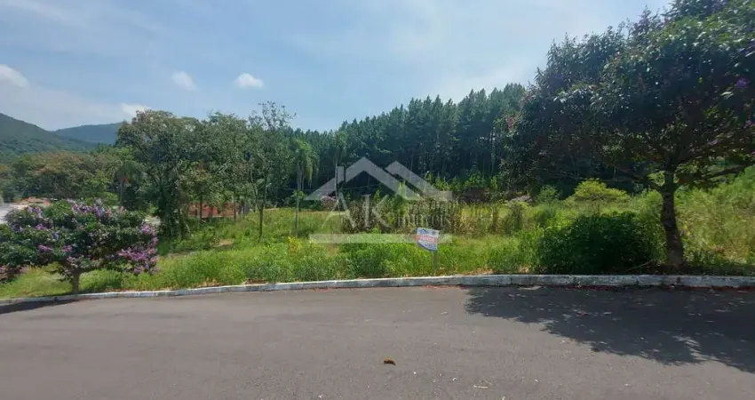 Terreno com vista, à venda, no Centro de Picada Café, na Serra Gaúcha