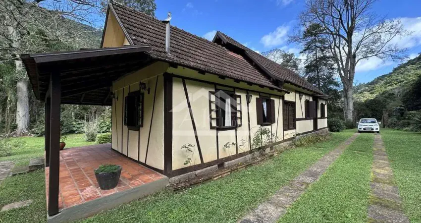 Sítio com casa Enxaimel à venda em Picada Café na Serra Gaúcha