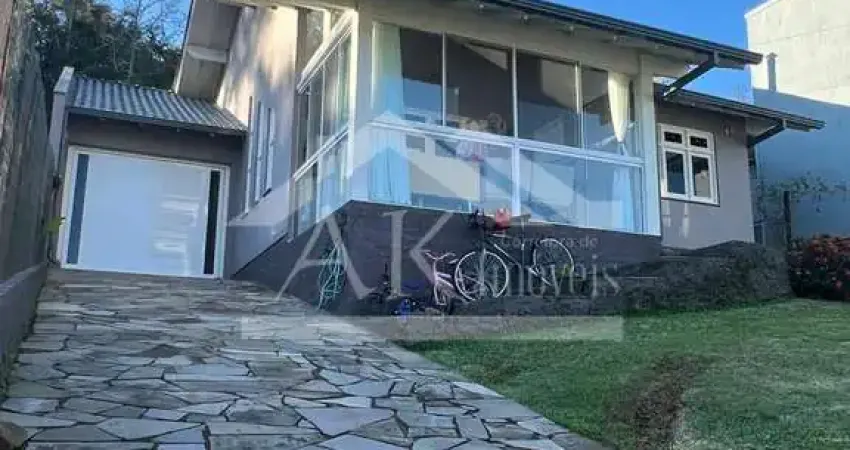 Linda casa com 3 quartos à venda na cidade de picada café, na serra gaúcha