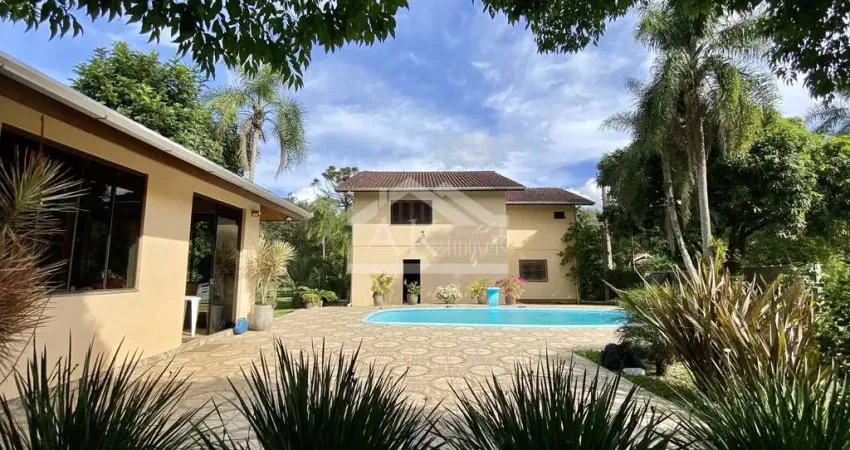 Sítio com estrutura completa, áreas planas, açude e piscina na cidade de feliz-rs!