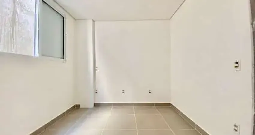 Sobrado com 3 quartos sendo 1 suíte à venda na Praia das Astúrias - Guarujá/SP.