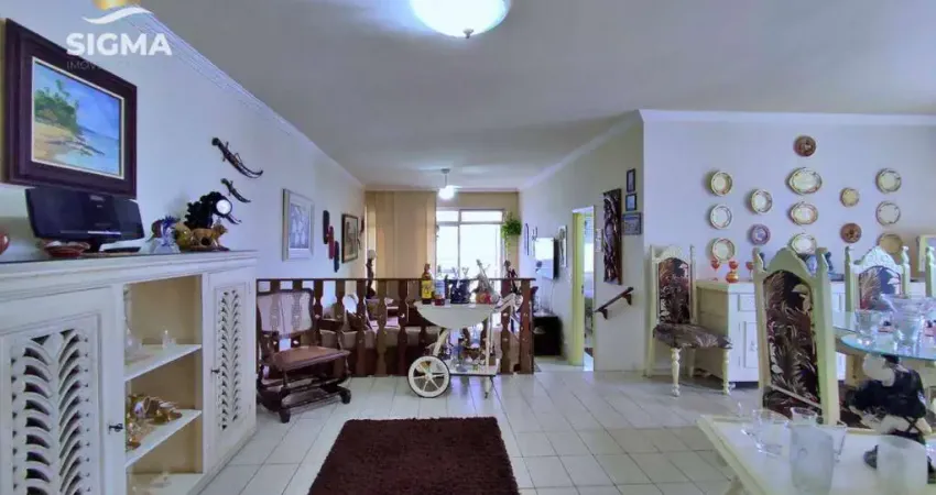 Apartamento a venda na praia, 3 dormitórios sendo 1 suíte, 160 M² de área útil, Vista para o mar.