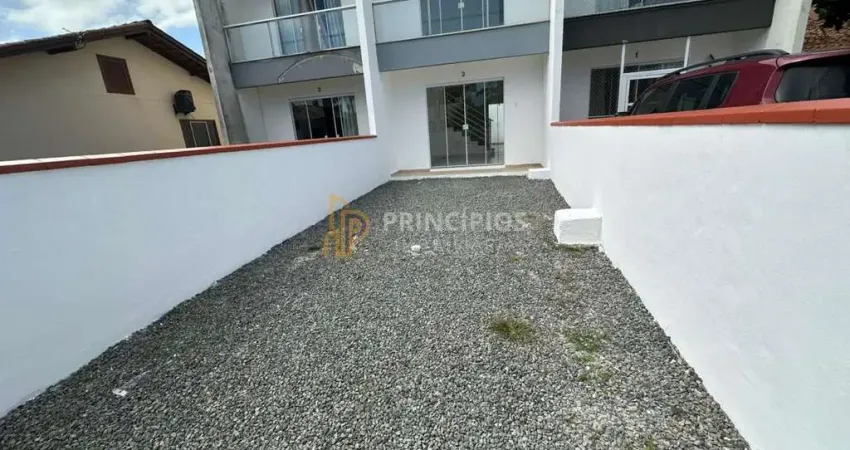 Casa com 2 quartos para alugar na Rua Brusque, Meia Praia, Navegantes