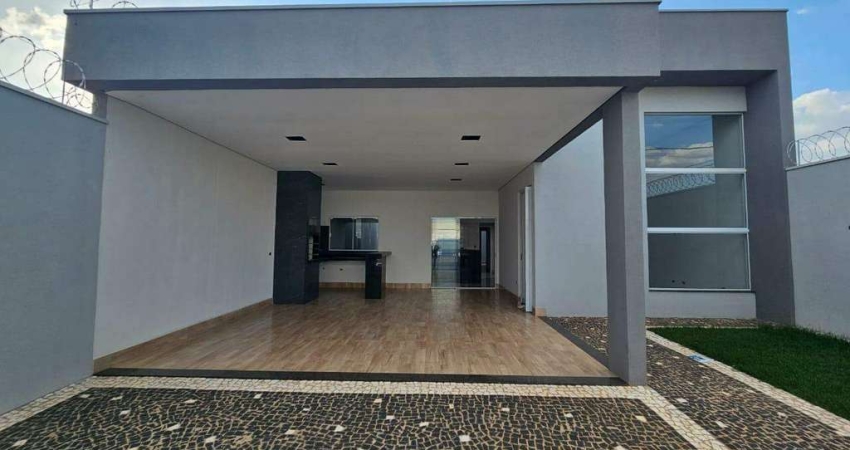 Casa térrea à venda no Jardim Alphacenter em Santa Bárbara d'Oeste com 3 quartos (1 suíte) e 3 vagas de garagem