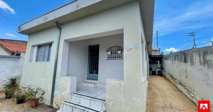 Casa e Salão Comercial à Venda em Vila Grego, Santa Bárbara d'Oeste
