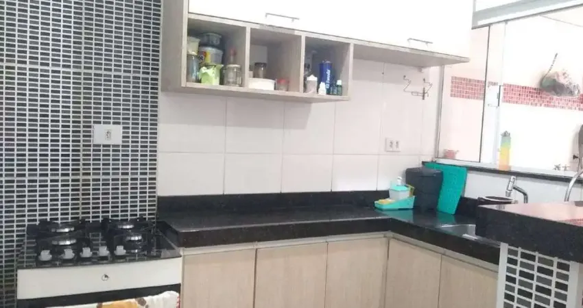 Casa à venda no Residencial Parque Rochelle II em Santa Bárbara d'Oeste com 2 quartos sendo 2 banheiros sociais e 3 vagas de garagem