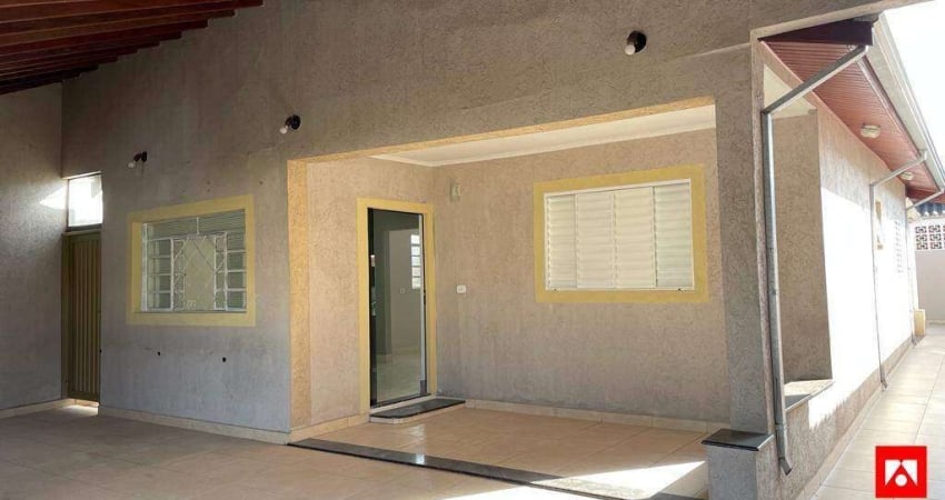 Casa à venda no Jardim Europa em Santa Bárbara d'Oeste com 2 quartos e 4 vagas de garagem