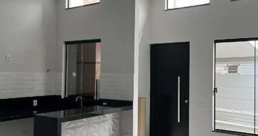 Casa à venda no Parque Residencial Jacyra III em Santa Bárbara d'Oeste com 2 quartos (1 suíte) e 2 vagas de garagem