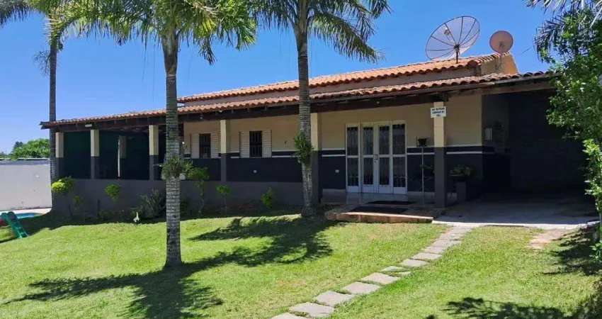 Chácara à venda no Residencial Castanheiras em Limeira com 3 quartos (1 suíte) e 12 vagas de garagem