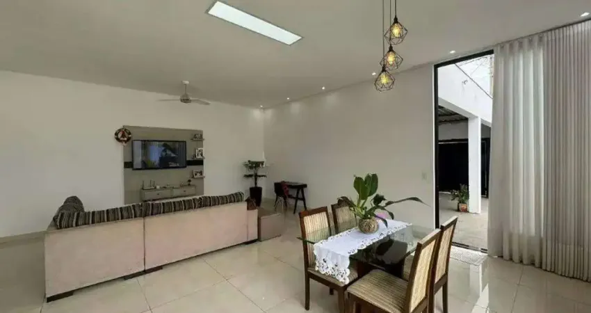 Casa à venda no Reserva Centenária em Santa Bárbara d'Oeste com 2 quartos (1 suíte) e 4 vagas de garagem