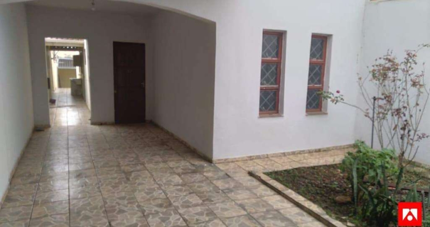 Casa à venda no Jardim Brasil em Americana com 3 quartos e 2 vagas de garagem