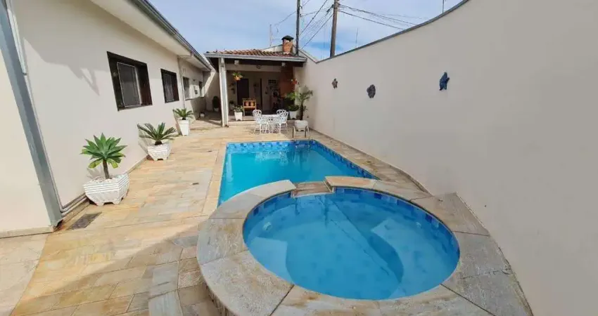 Casa à venda no Residencial Furlan em Santa Bárbara d' Oeste com 3 quartos (1 suíte) e 3 vagas de garagem