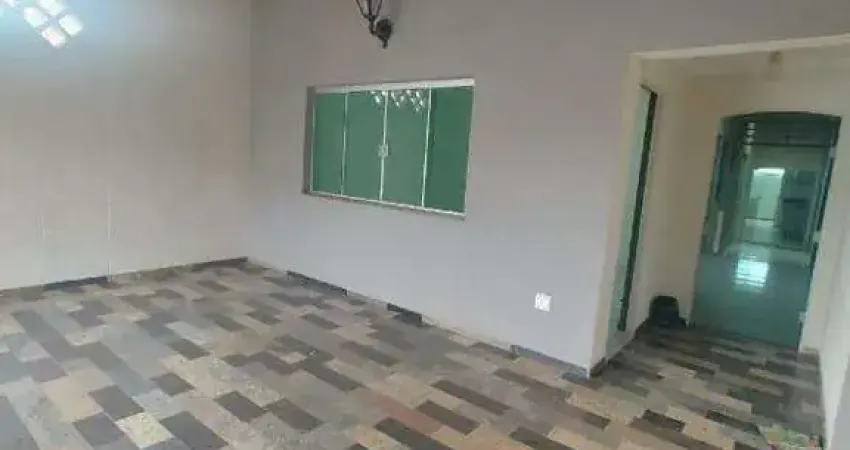 Casa à venda no Jardim Belo Horizonte em Santa Bárbara d'Oeste com 3 quartos (1 suíte) e 2 vagas de garagem