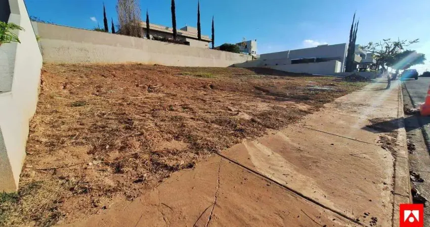 Terreno à venda no condomínio residencial villagio em americana com 900 m²