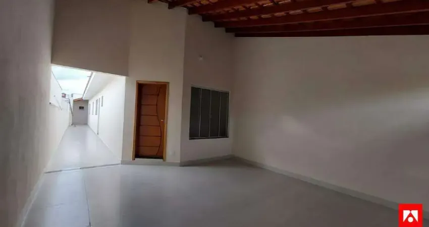 Casa à venda no jardim esmeralda em santa bárbara d'oeste com 2 quartos (1 suíte) e 2 vagas de garagem