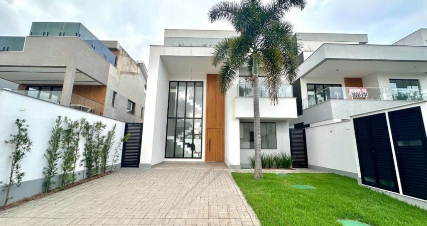 Imperdível! Casa de luxo em condomínio no Recreio dos Bandeirantes, Rio de Janeiro - 5 quartos, 4 suítes, 2 salas, 2 banheiros, 4 vagas de garagem, 391,52 m².