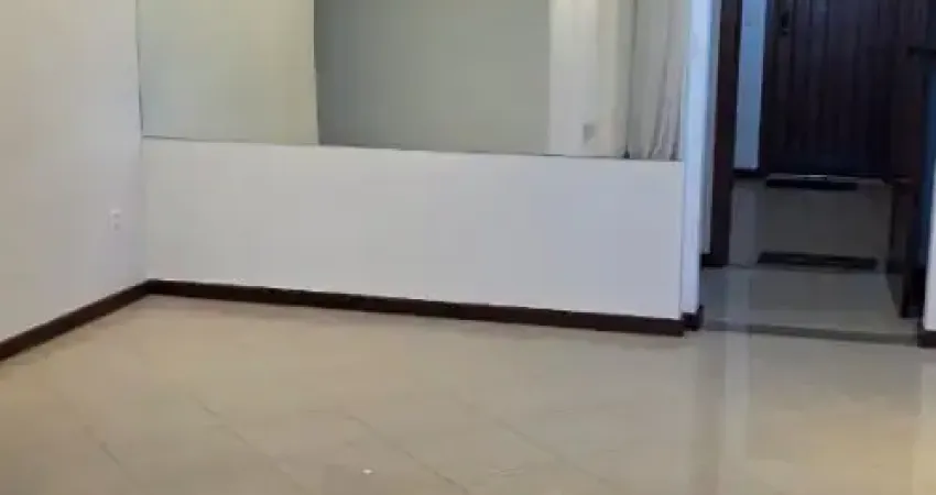 Pituba 2 quartos inclui suite mais depedencia completa, vista esp