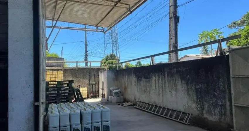 Galpão/Depósito/Armazém para venda possui 1200 metros quadrados