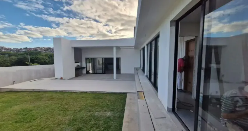 Casa no Alphaville Brennand | com 4 suítes |  270m² de área útil | 944m² total | Casa nova -
